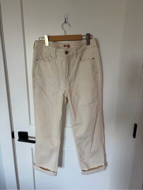 Women's Cream cropped Jeans - Classic Straight Fit